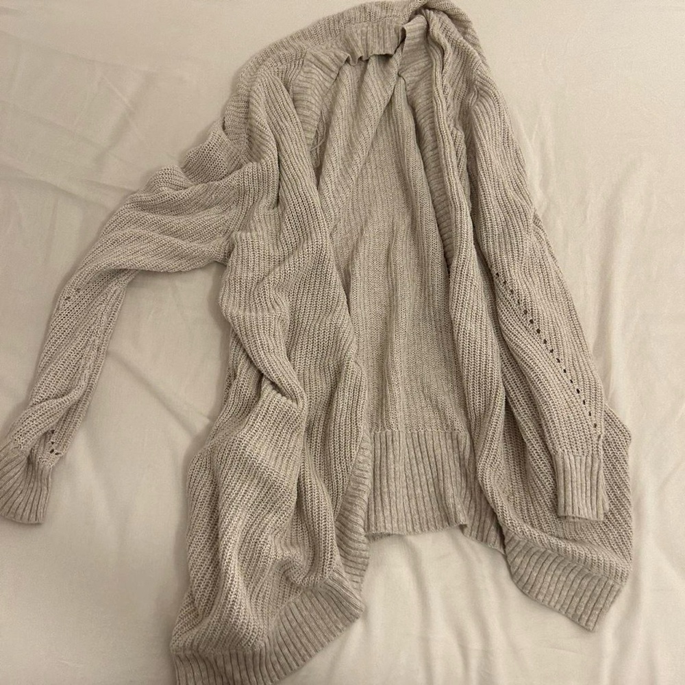Cardigan sweater